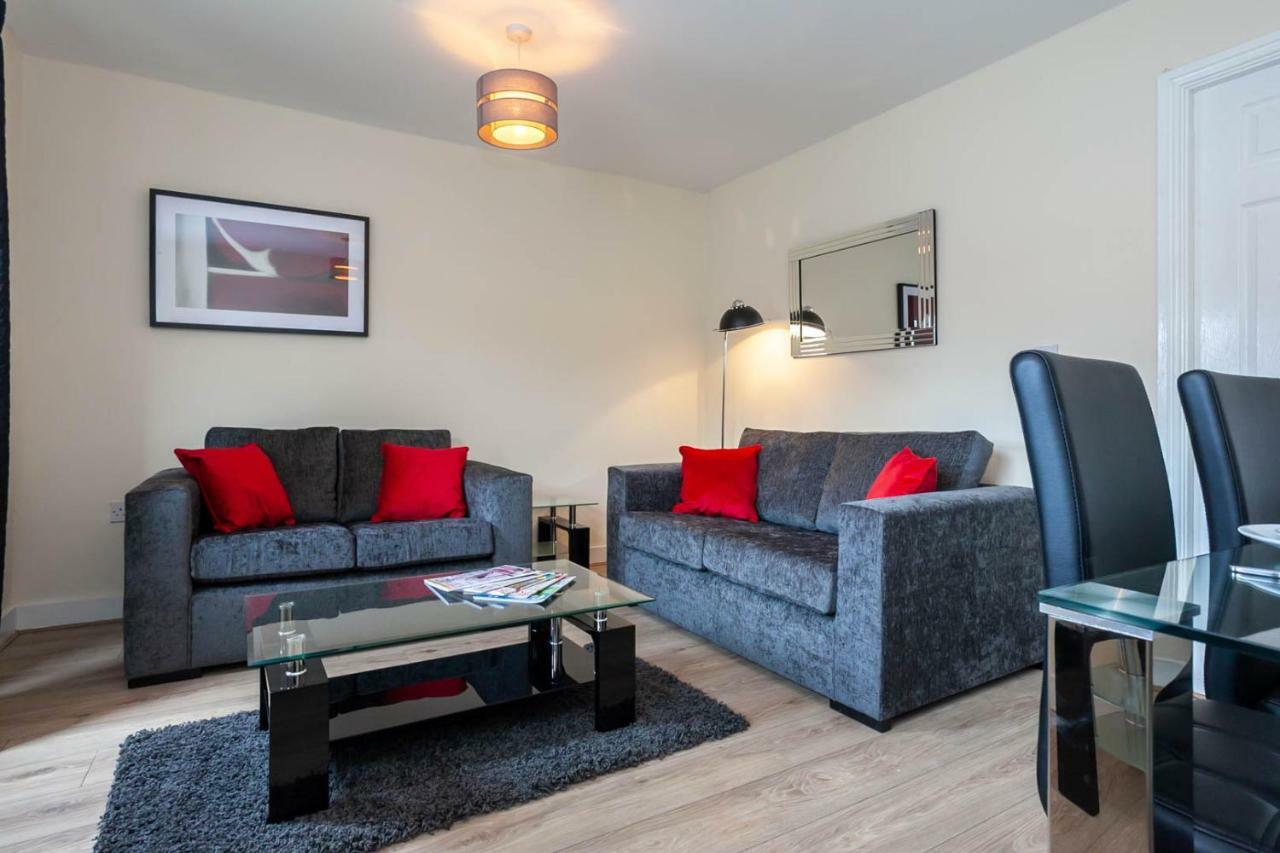 4 Bed Home, Driveway Parking Ideally Located In Latchford, Warrington - Executive St Marys House Exterior foto