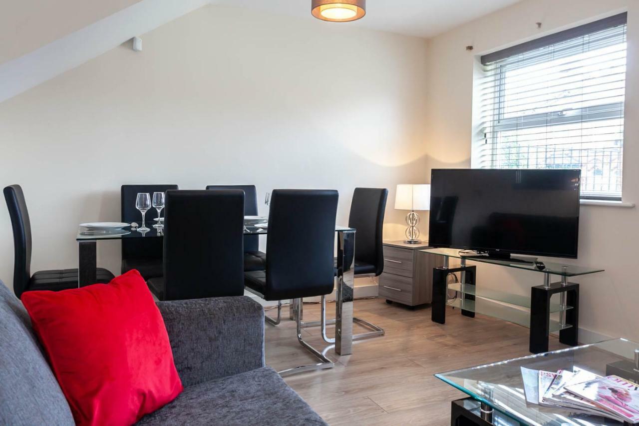 4 Bed Home, Driveway Parking Ideally Located In Latchford, Warrington - Executive St Marys House Exterior foto