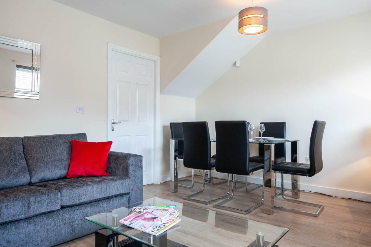 4 Bed Home, Driveway Parking Ideally Located In Latchford, Warrington - Executive St Marys House Exterior foto