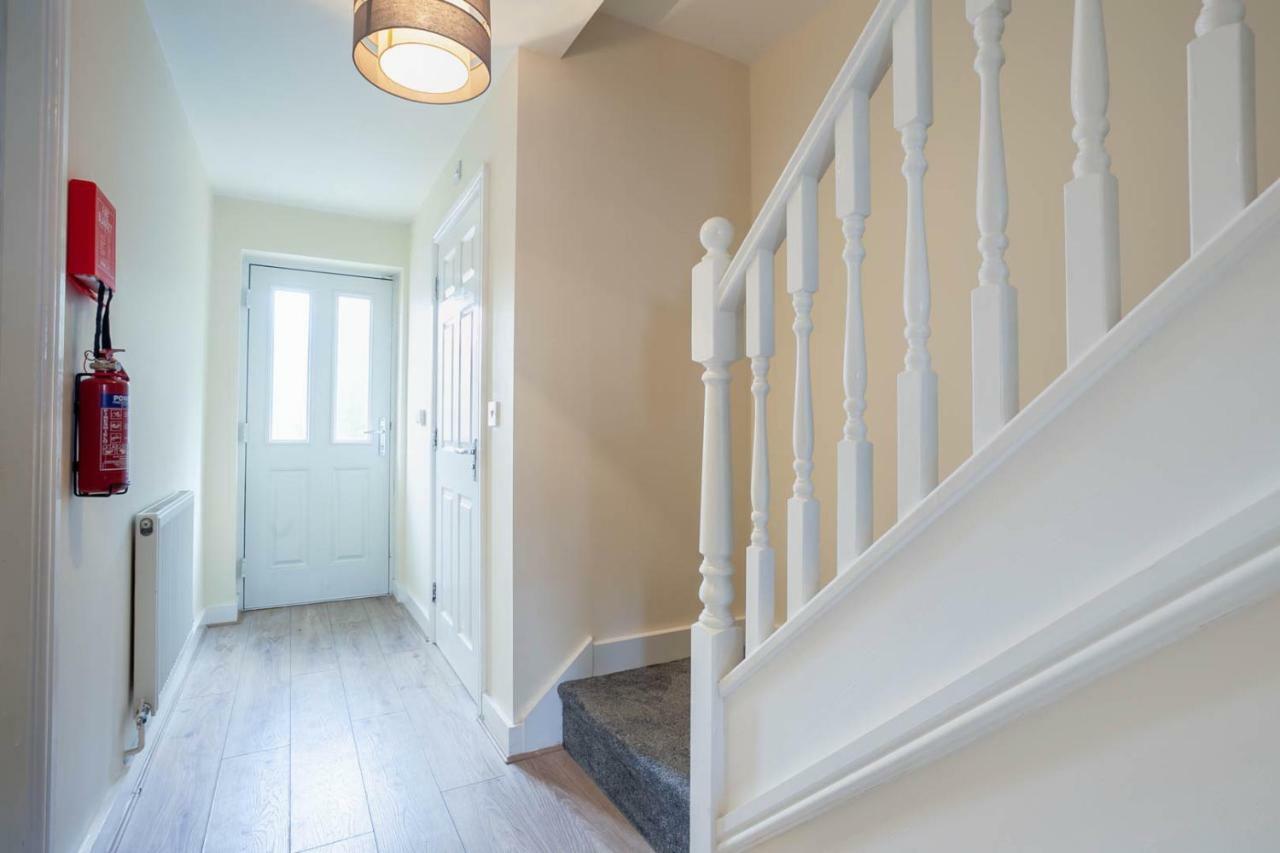 4 Bed Home, Driveway Parking Ideally Located In Latchford, Warrington - Executive St Marys House Exterior foto